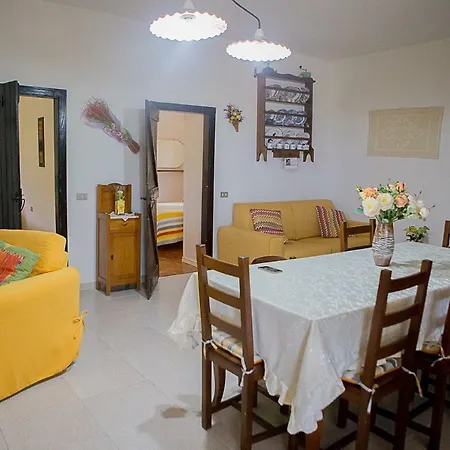 Lucia Holiday home